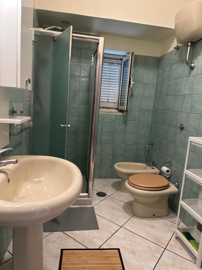 In Famiglia Apartment And Rooms For Pompei, Amalfi, Sorrento And Salerno Sant'Egidio del Monte Albino Extérieur photo